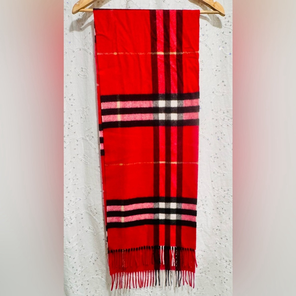 Authentic Burberry 100% Cashmere Red Check Scarf - Made in Scotland- Like New - Picture 2 of 10